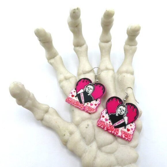 Michael Myers I'll Never Stop Chasing You Bleeding Heart Halloween Earrings NEW - Picture 7 of 8